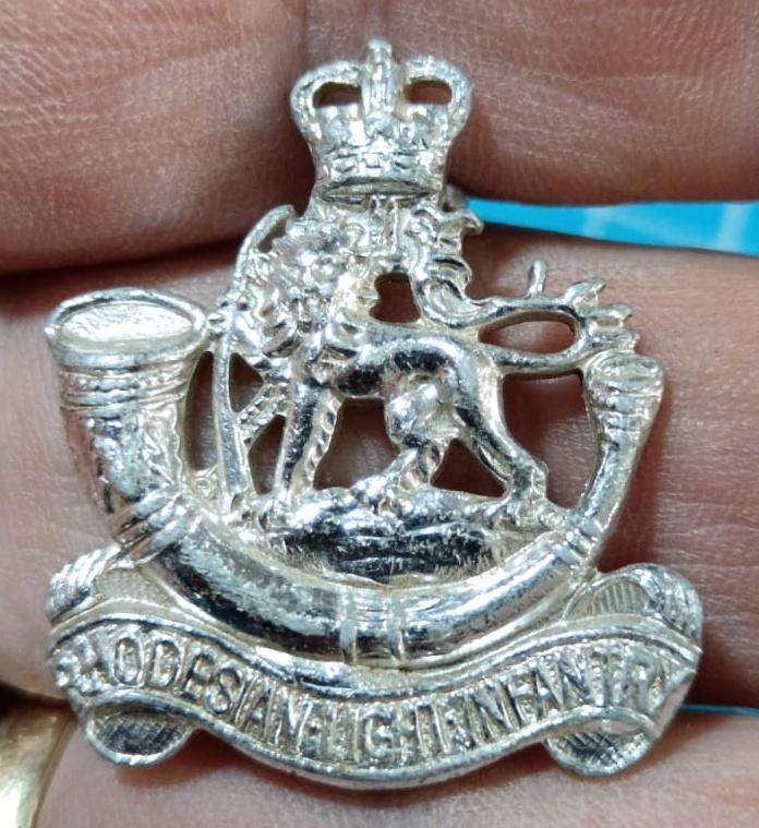 Rhodesia Light Infantry ( RLI ) Cap Badge