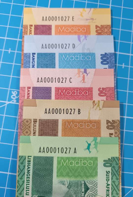 Mandela Centenary set of notes with same low number