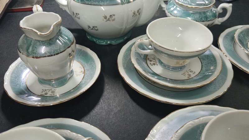 5 x Japanese trios tea set