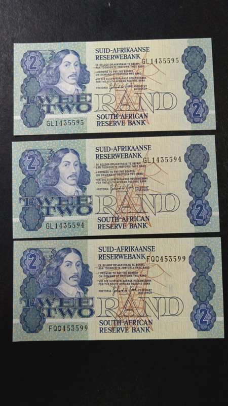3 x Gerhard de Kock R2 banknotes