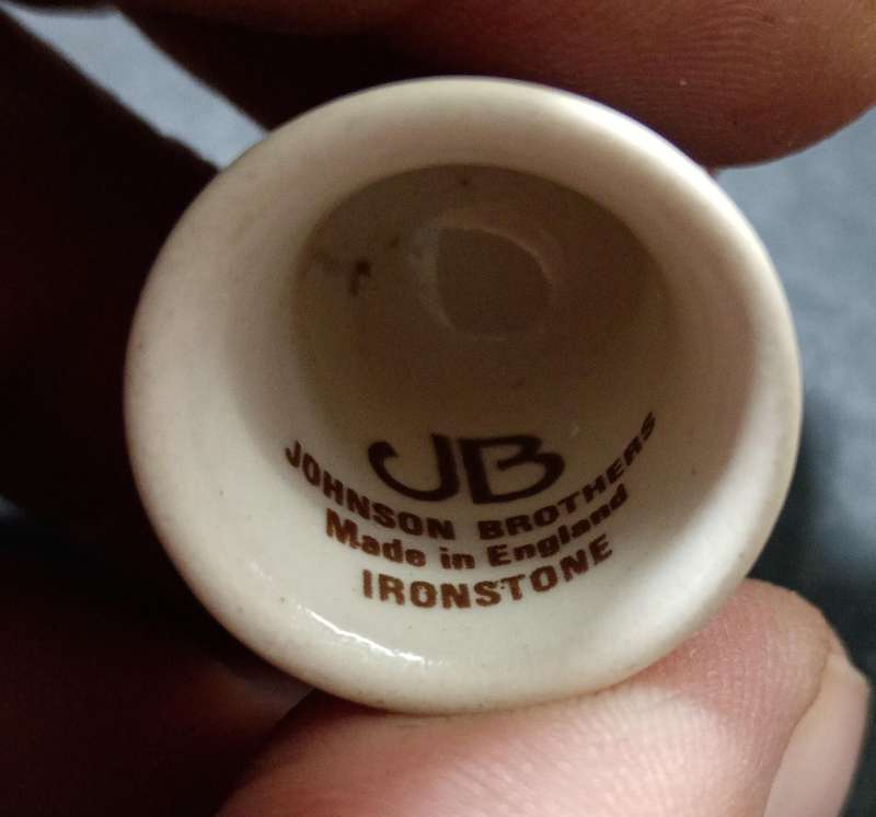 Thimble - Johnsons Brothers. Beauty