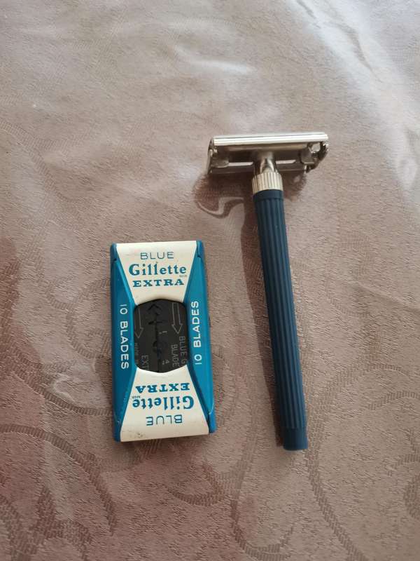 Vintage Gillette razor and blades