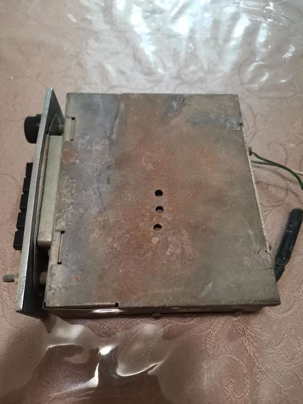 Vintage Hitachi car radio
