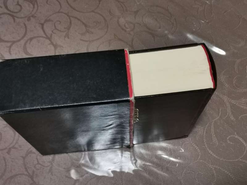 Vintage 1986 Jerusalem Bible and slip case