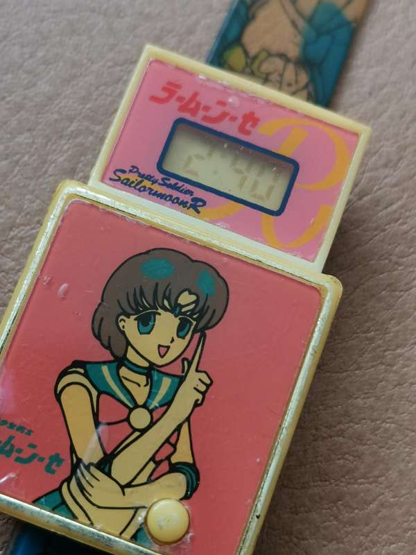 Vintage 1990s sailor moon kids digital watch
