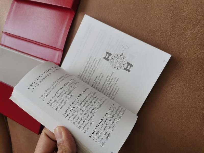 Cartier watch documents pack complete