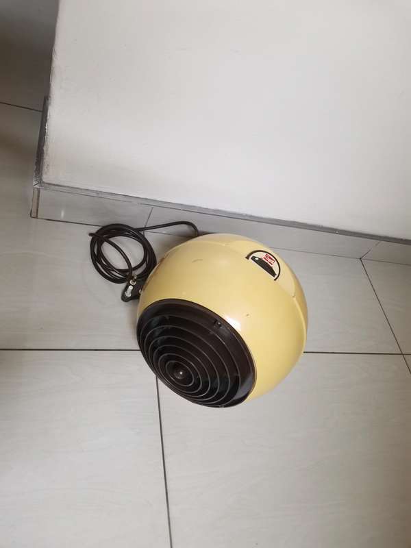 Retro mid century capil fanball Fan heater