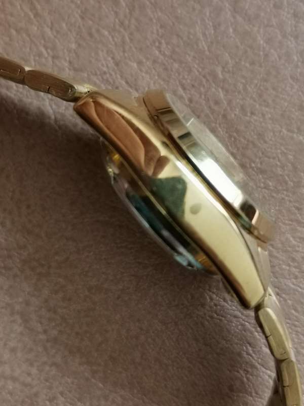 Vintage ladies seiko 5 automatic mechanical watch new old stock was never worn