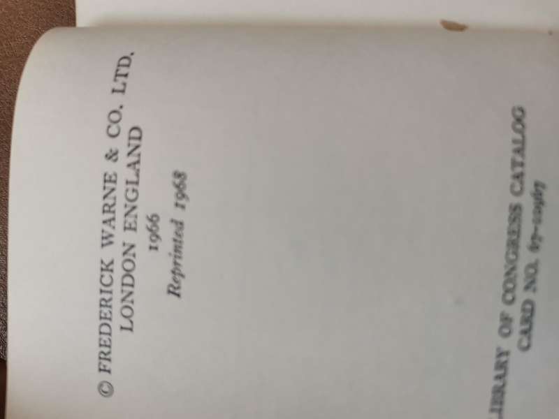 1968 the observers book of Heraldry by Charles mackinnon