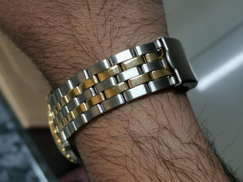 New old stock tempo quartz gents watch