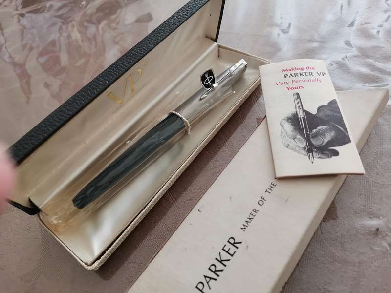 1961 parker vp Fountain pen new old stock 14k gold nib