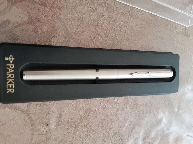 1990s parker stainless steel fountain pen boxed
