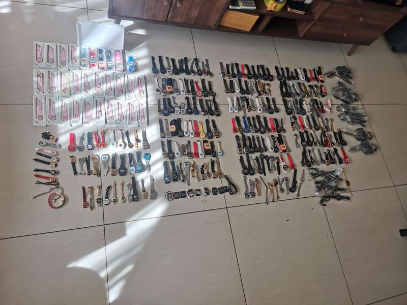 350 new old stock quartz watches from the late 1980s and early 1990s