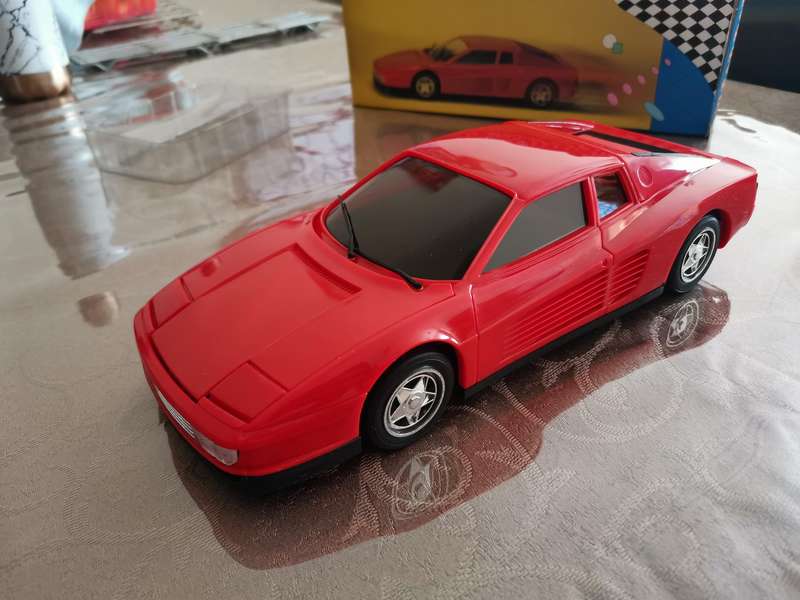 Super rare new old stock 1984 Ferrari am radio