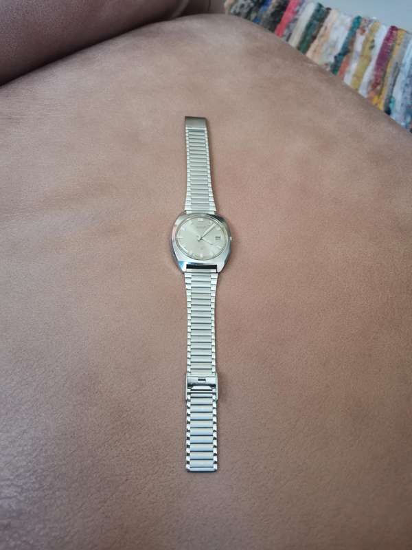 1970s Seiko Automatic Silver Sunburst Dial With Date Stainless Steel Bracelet