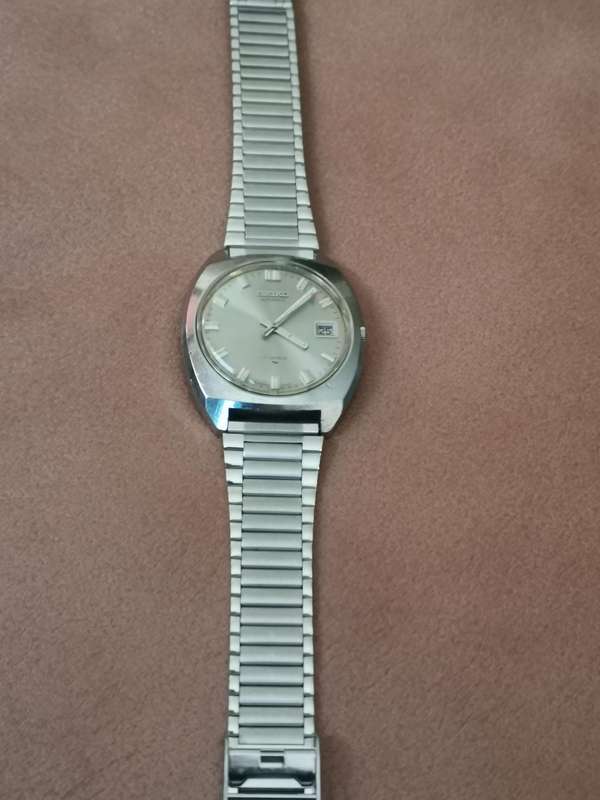 1970s Seiko Automatic Silver Sunburst Dial With Date Stainless Steel Bracelet