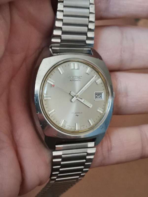 1970s Seiko Automatic Silver Sunburst Dial With Date Stainless Steel Bracelet