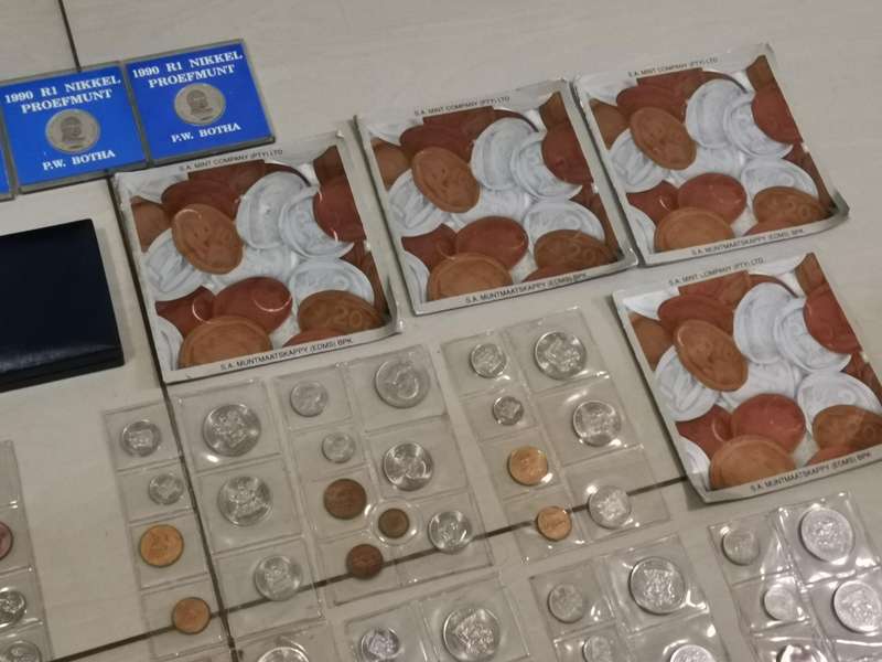 25 South African Mint Sets & Extras