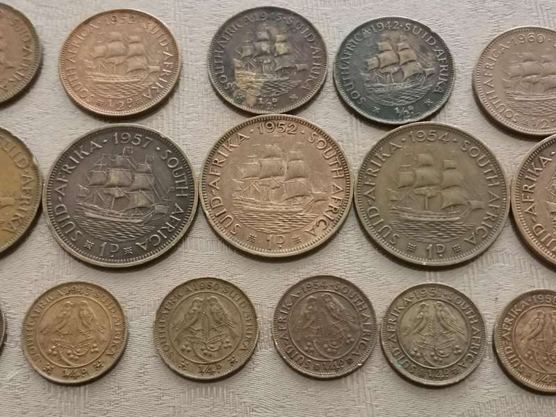 Deceased estate find Huge lot of 535 old south African coins
