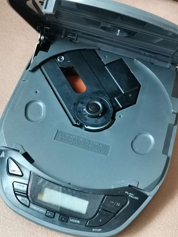 Boxed vintage Kenwood dpc-151 portable CD player