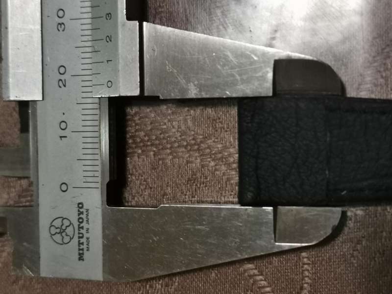 Genuine leather 18mm black  extra long watch strap new old stock