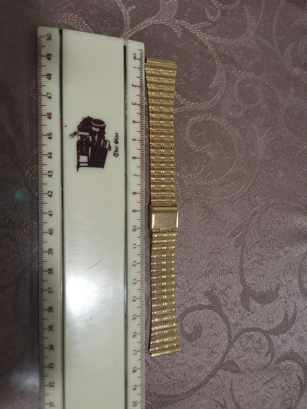 Gold tone stainless steel watch bracelet to fit 18mm lug new old stock