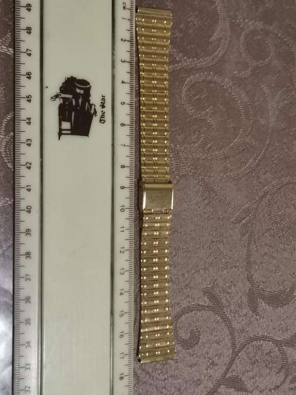 Gold tone stainless steel watch bracelet to fit 18mm lug new old stock