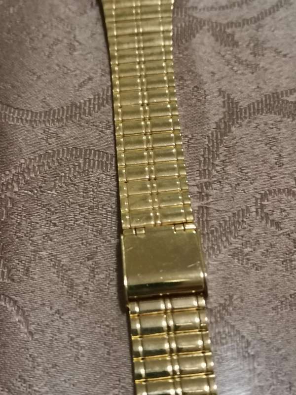 Gold tone stainless steel watch bracelet to fit 18mm lug new old stock