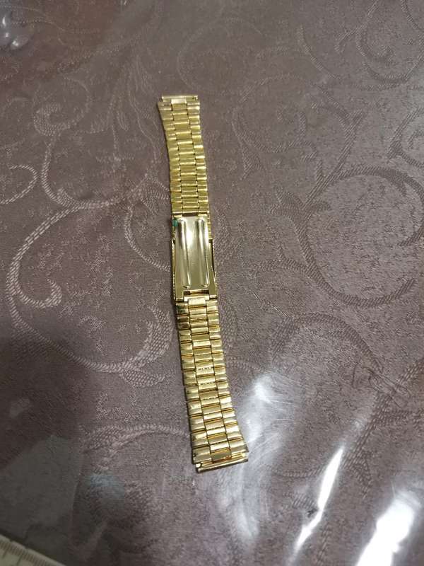 Gold tone stainless steel watch bracelet to fit 18mm lug new old stock