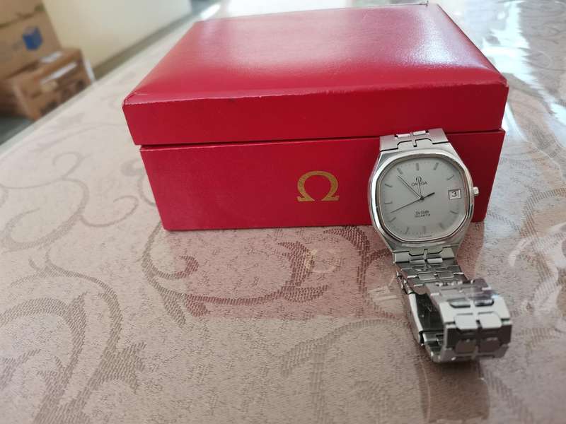 Vintage omega de ville quartz 1332 gents watch with box one owner since new