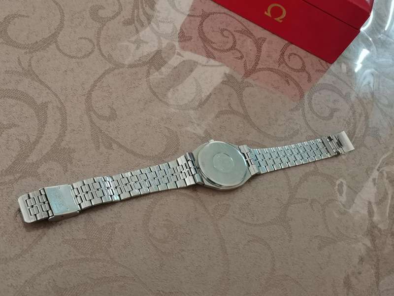 Vintage omega de ville quartz 1332 gents watch with box one owner since new