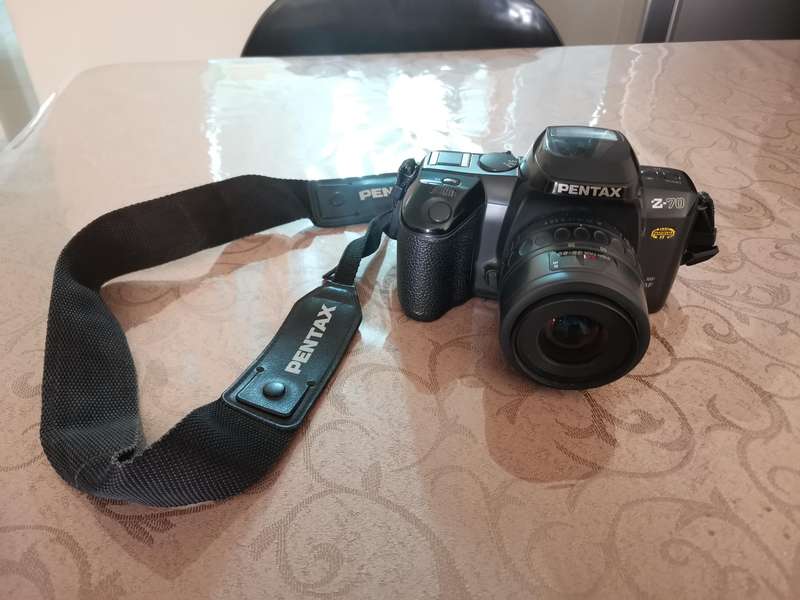 Pentax z70 35mm film Camera