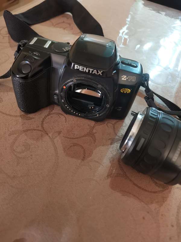 Pentax z70 35mm film Camera