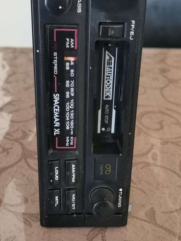 Vintage autodek spaceman cassette tape car radio