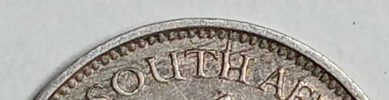 GREAT 1933 3 PENCE with multiple cracked die mint errors