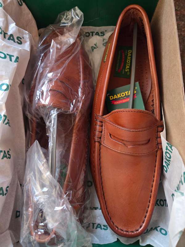 BRAND NEW DAKOTAS