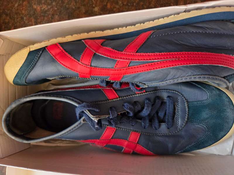 Asics Tiger