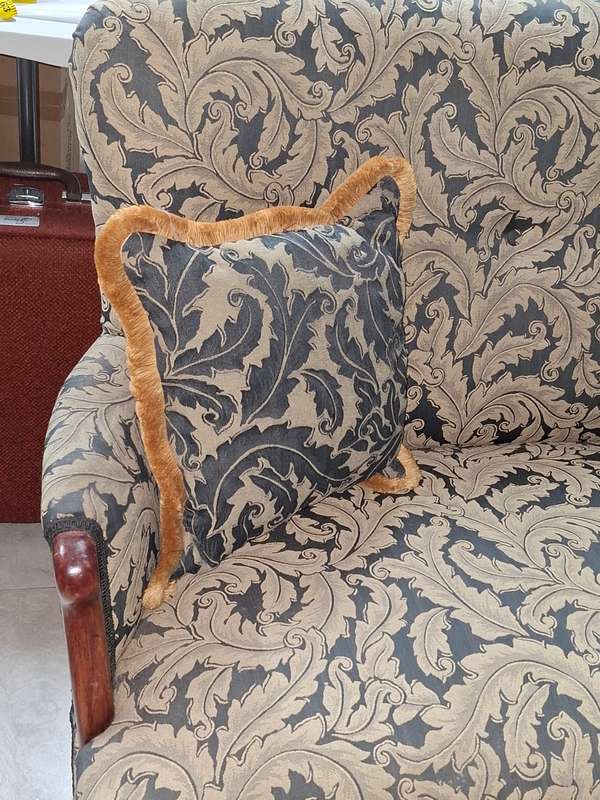 Vintage Queen Anne Style Settee with Beautiful Upholstery