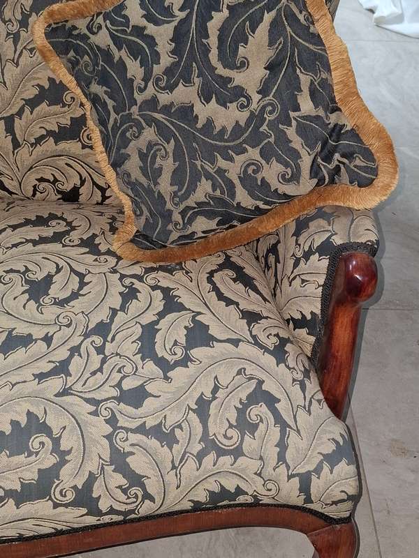 Vintage Queen Anne Style Settee with Beautiful Upholstery