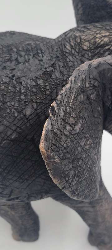 Elephant Wood Carving - Stunning craftmanship - 42cm H