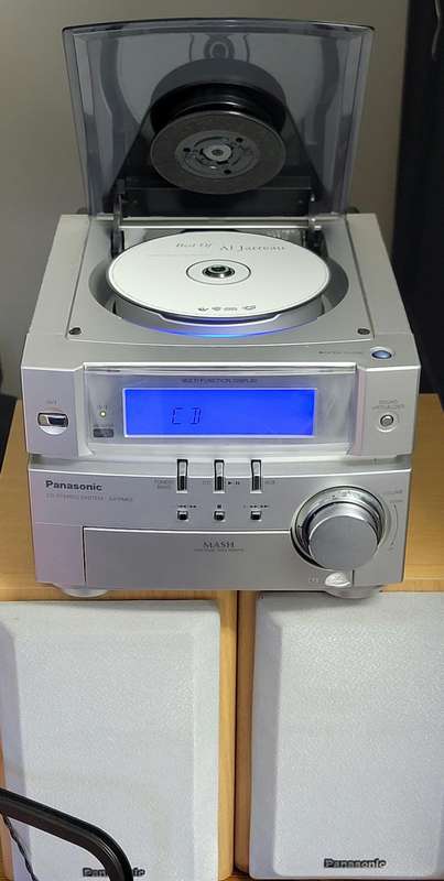 Panasonic Model SA-PM03 CD Stereo System - Great sound