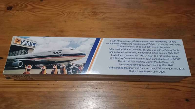 B747-400 SOUTH AFRICAN AIRWAYS ZS-SAV DURBAN ABS Plastic Snap-Fit Model Scale 1 / 200