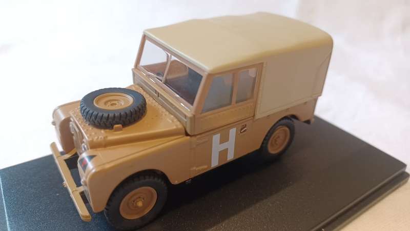 Oxford Diecast Sand Military (Hamilcar) - 1:43 Scale - New In Perspex Case