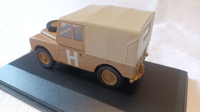 Oxford Diecast Sand Military (Hamilcar) - 1:43 Scale - New In Perspex Case
