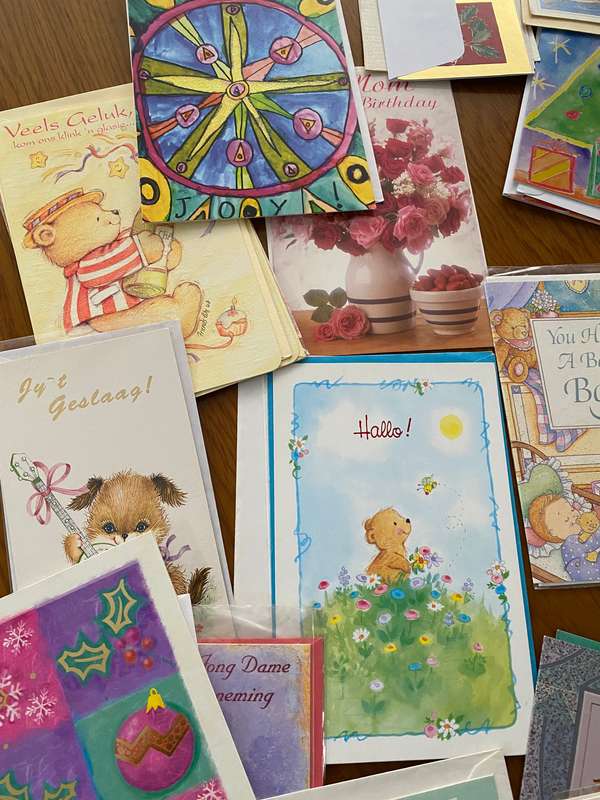 120 English and Afrikaans greeting cards