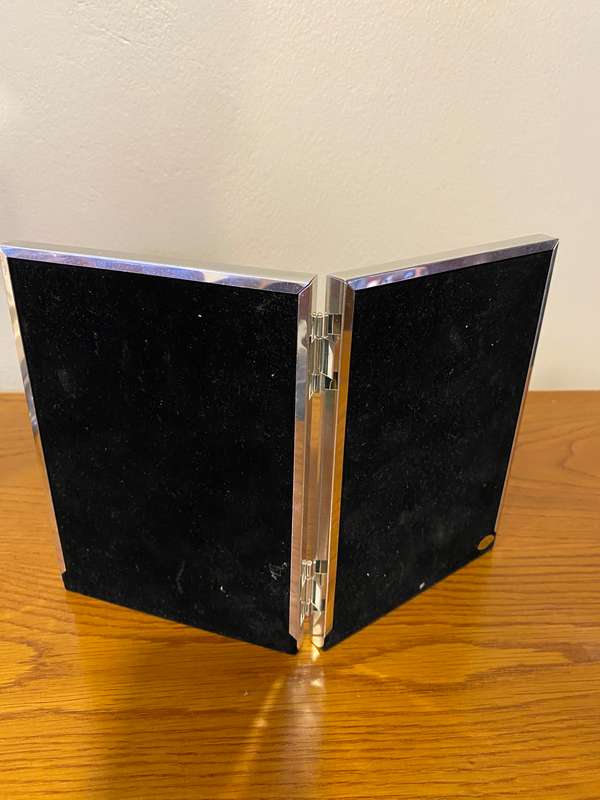 Two photo metal picture frame