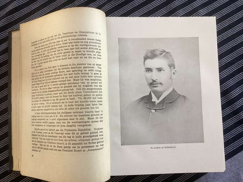 JBM Hertzog, autobiography (1948). Afrikaans edition, 2nd printing. by C M Van Den Heever.