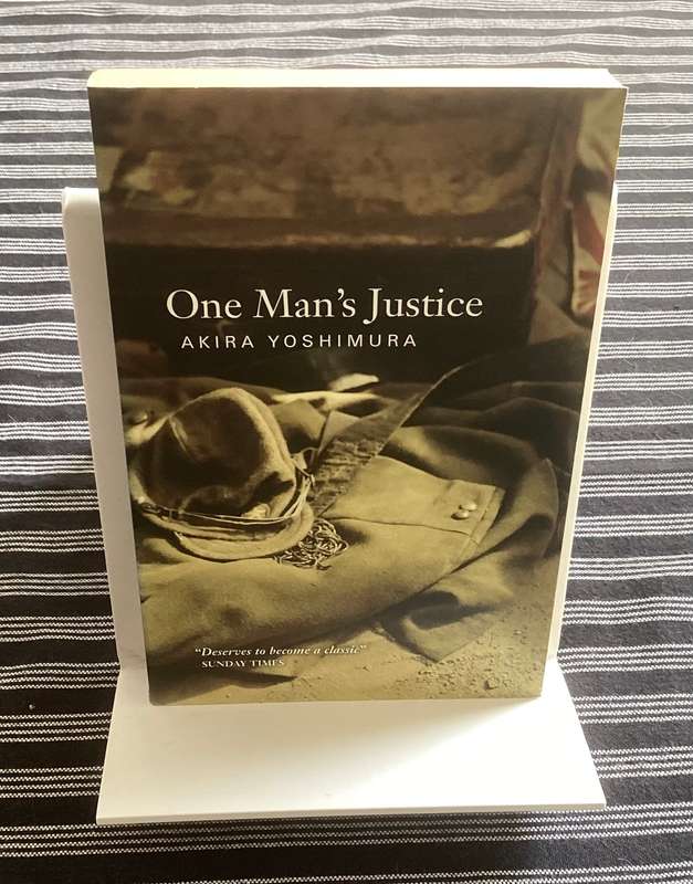 Collection of five interesting non-fiction books (paperbacks), all in a very good condition.