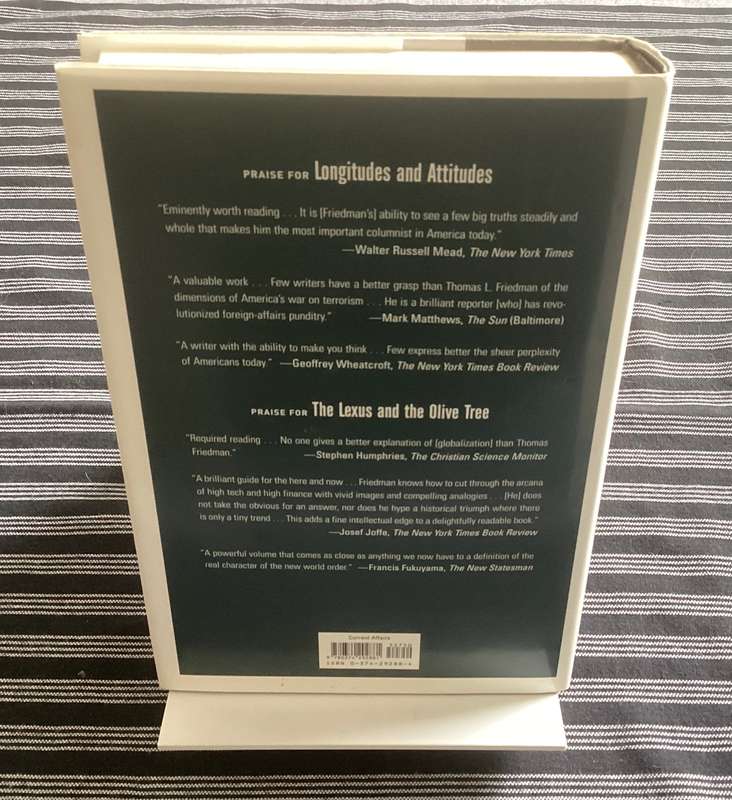 The World is Flat. International best seller by Thomas L Friedman. Hardcover.