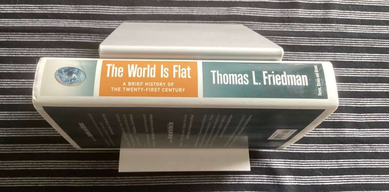 The World is Flat. International best seller by Thomas L Friedman. Hardcover.